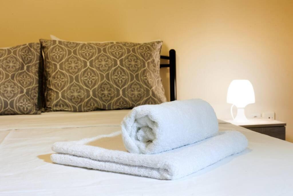 Three Bedrooms Apartment At The Center Of Афины Экстерьер фото