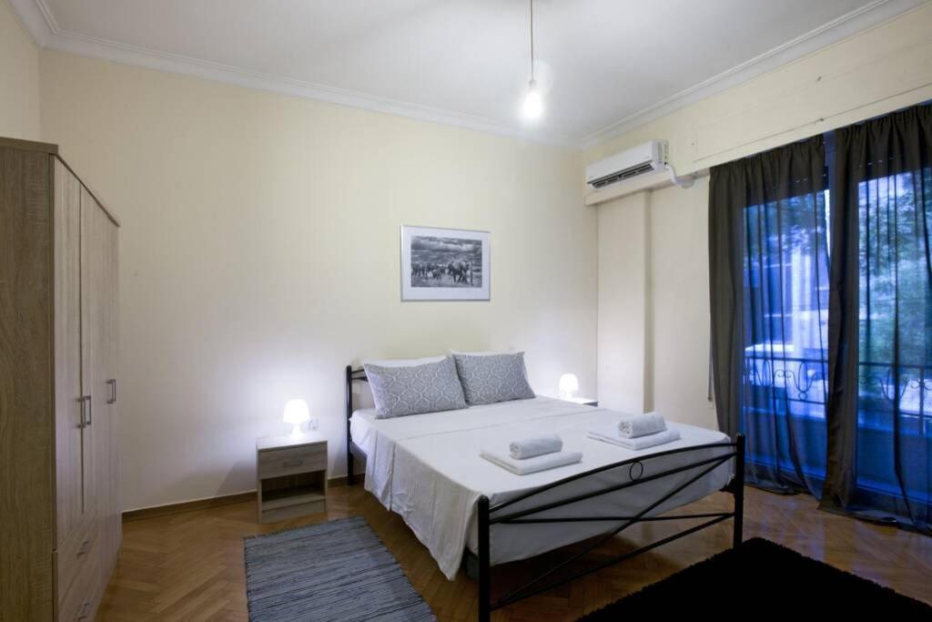 Three Bedrooms Apartment At The Center Of Афины Экстерьер фото